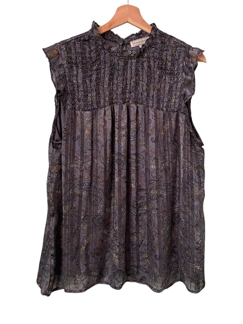 Blousology Sleeveless Smocked Neck Paisley Blouse Metallic Accents in Size 1X